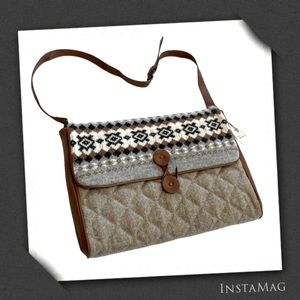 JAPANESE Brand Quilted Fabric w/Knit Pattern ‘2-in-1’ Clutch Shoulder Bag